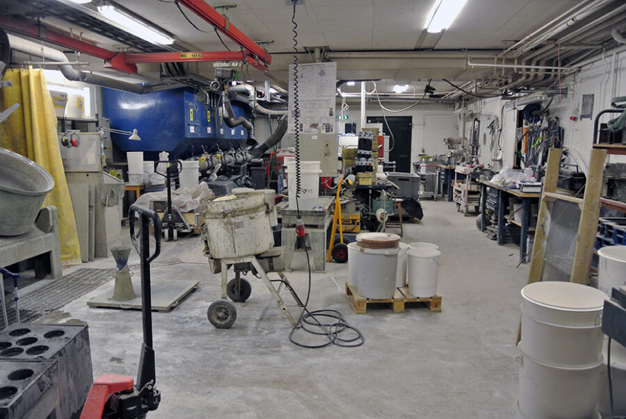 Research environment_concrete mixing lab